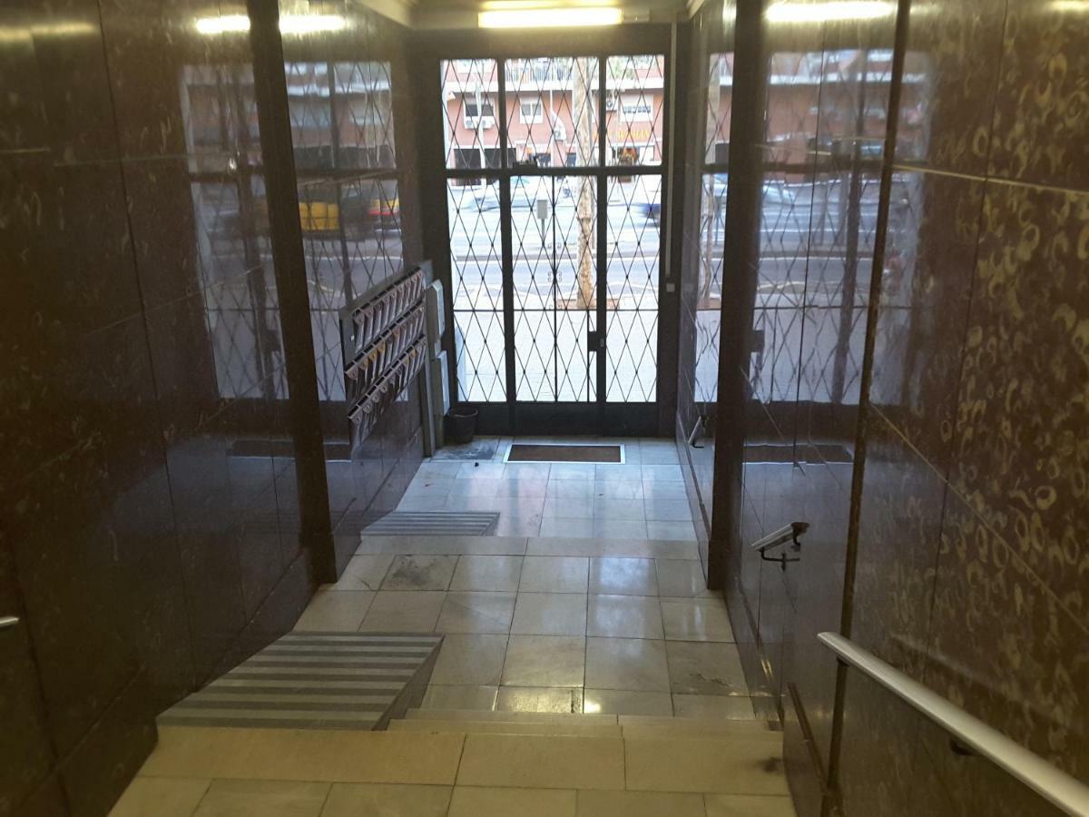 Apartamento Gran Via De Les Corts Catalanes Barcellona Esterno foto
